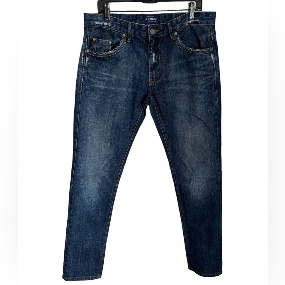 PULL&BEAR DISTRESSED JEANS